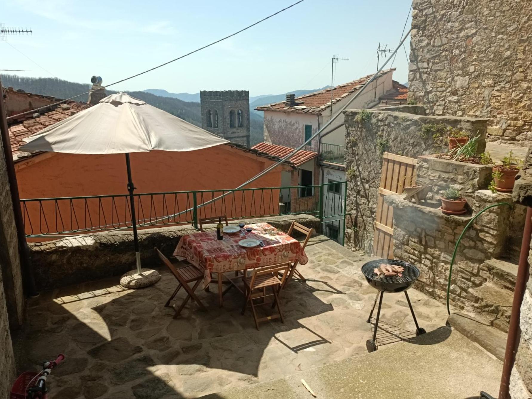 Casa Bellavista Villa Montefegatesi Luaran gambar